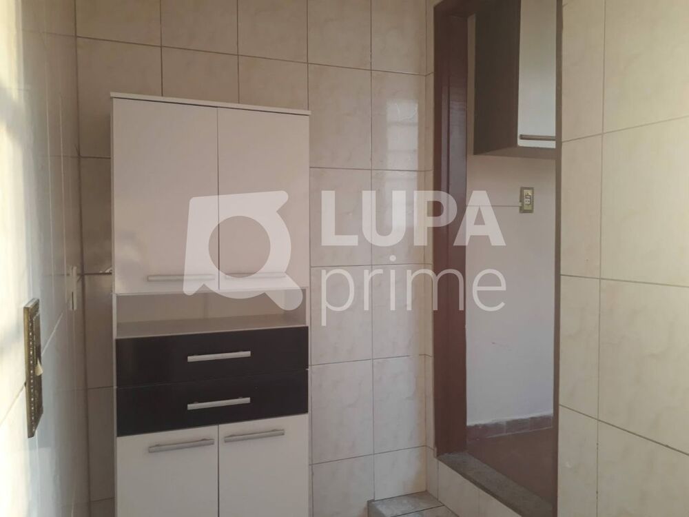 Casa, 6 quartos, 185 m² - Foto 2