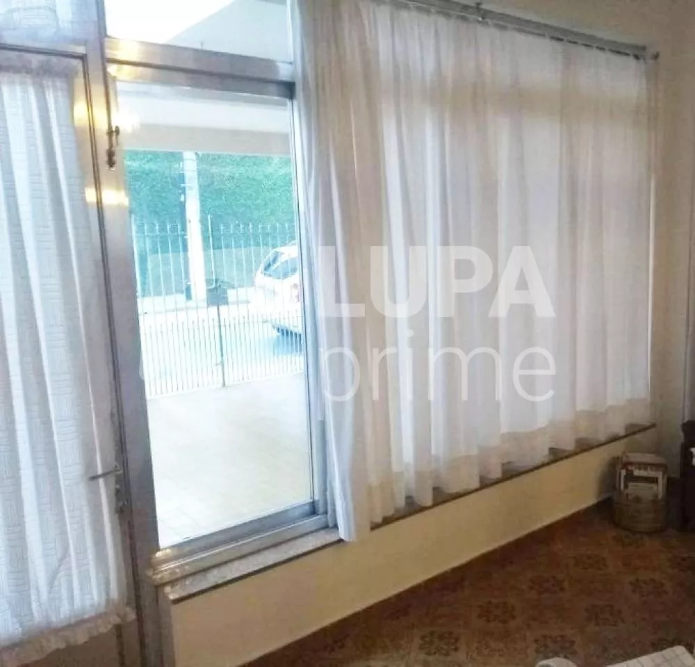 Casa à venda com 3 quartos, 100m² - Foto 1