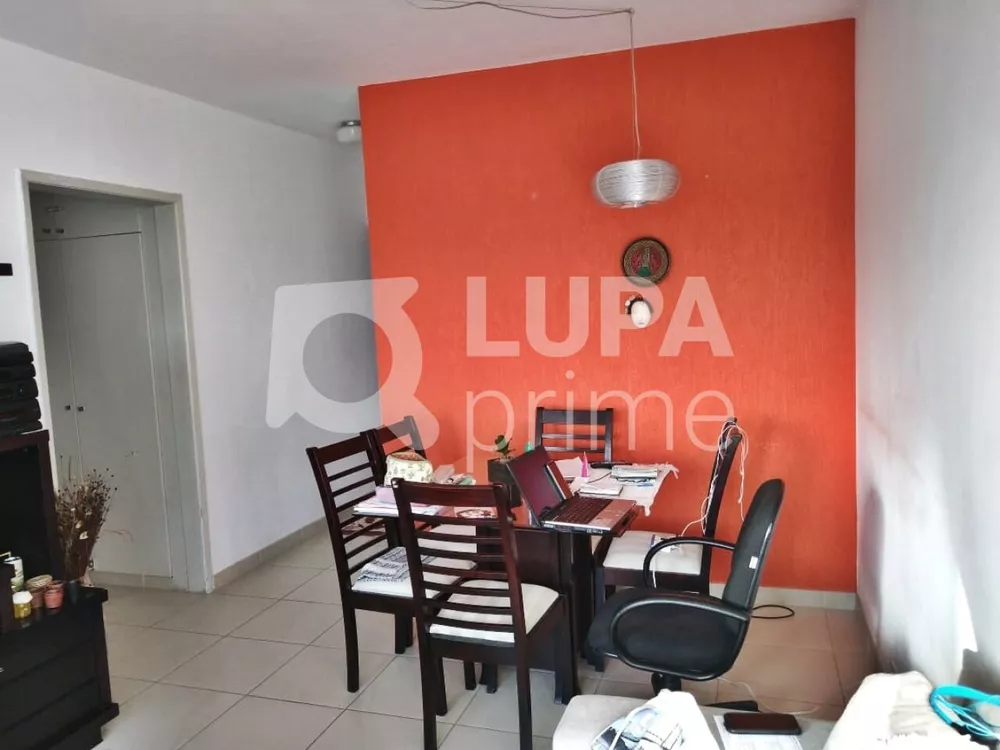 Apartamento à venda com 3 quartos, 78m² - Foto 2