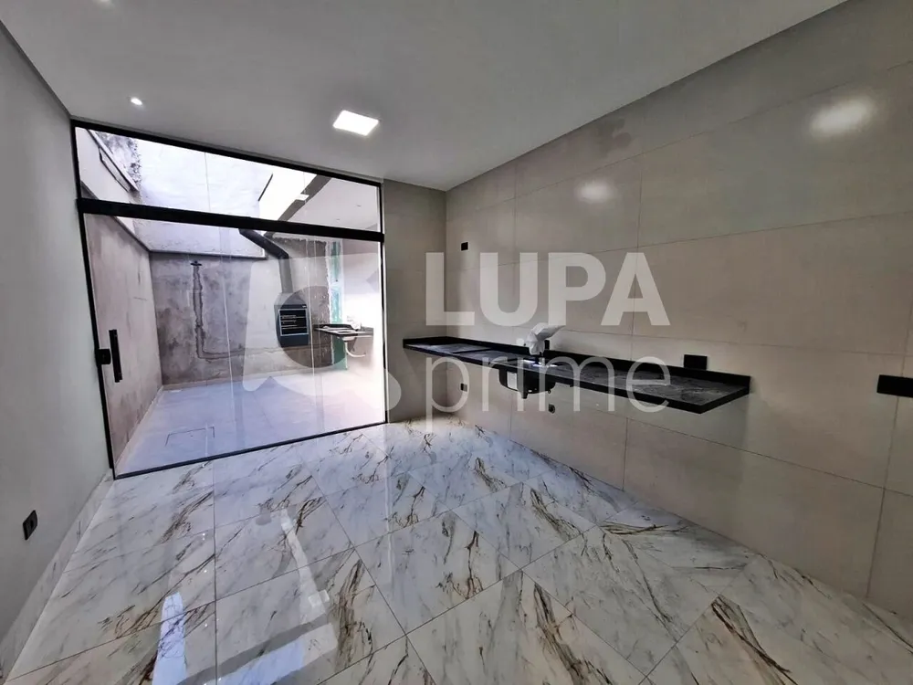 Casa, 4 quartos, 160 m² - Foto 1