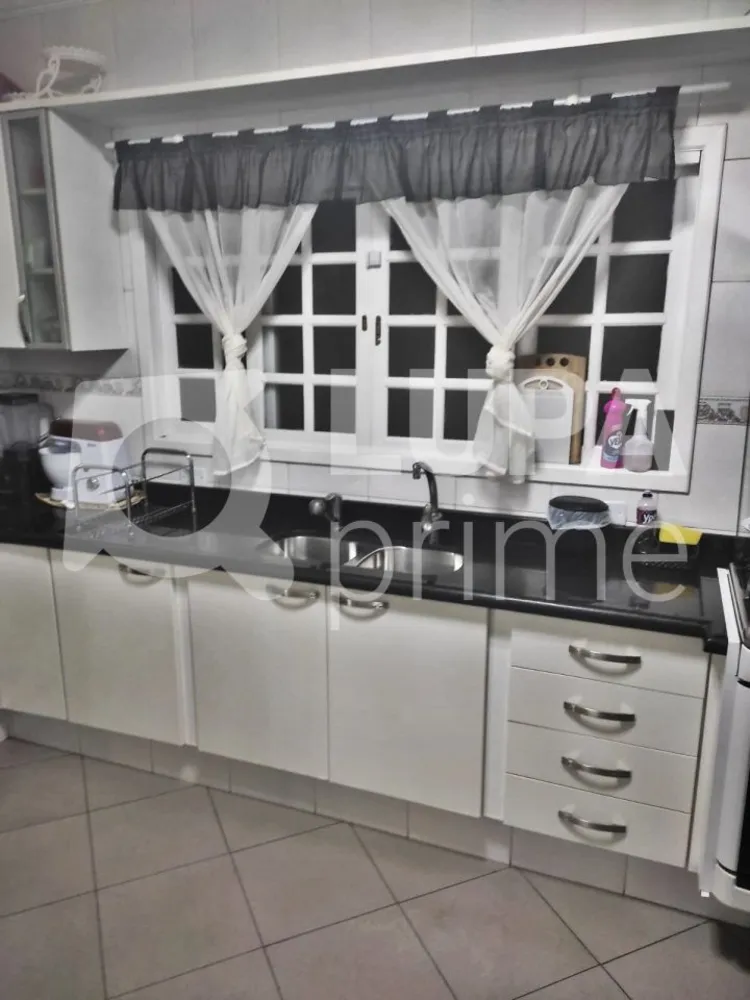 Casa, 3 quartos, 190 m² - Foto 2