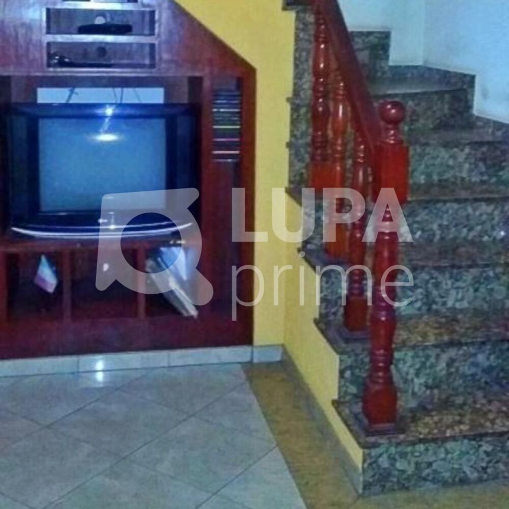 Casa, 3 quartos, 250 m² - Foto 6