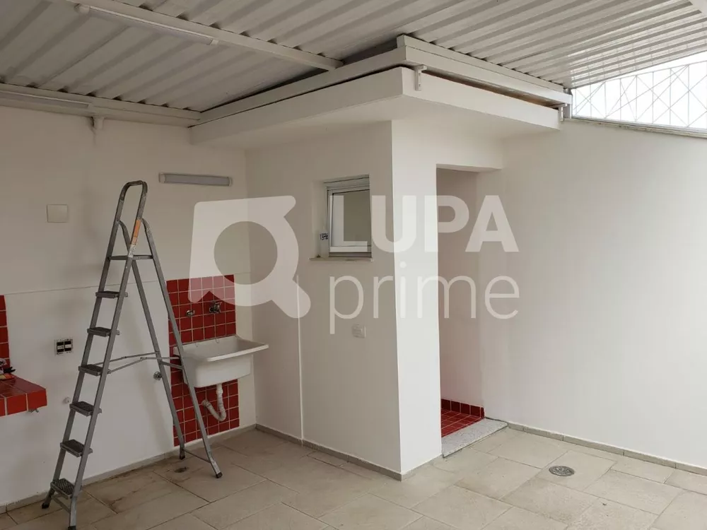 Casa à venda com 3 quartos, 314m² - Foto 4