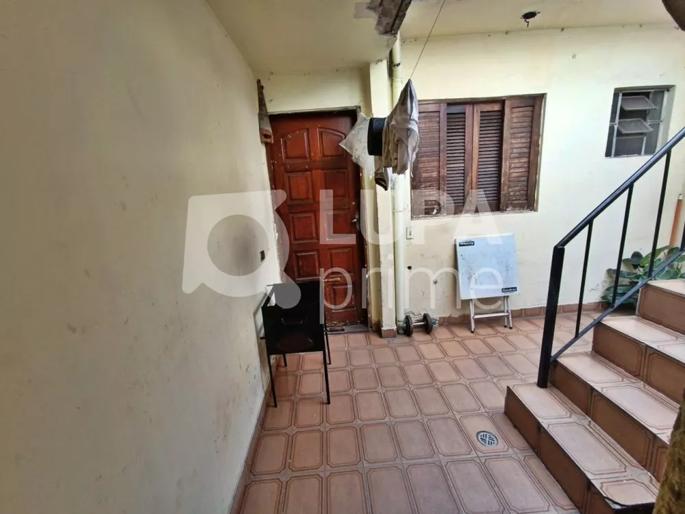 Casa à venda com 5 quartos, 200m² - Foto 7