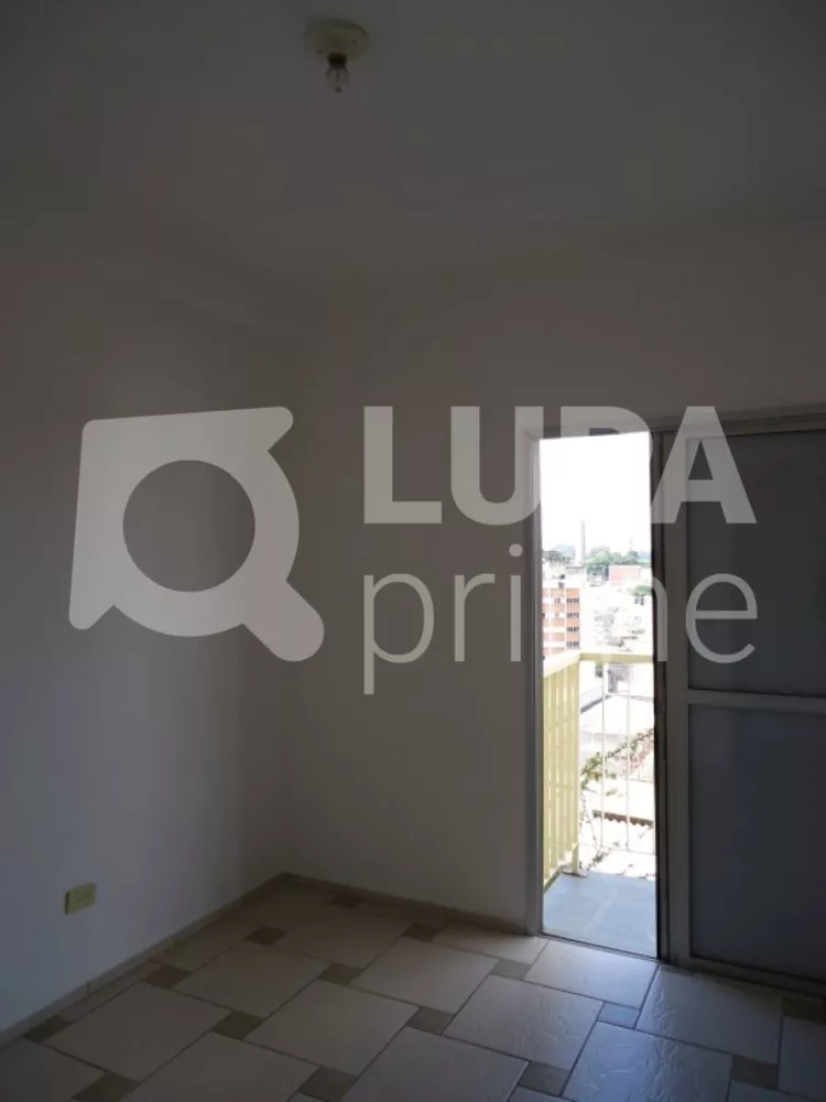 Apartamento para alugar com 1 quarto, 42m² - Foto 4