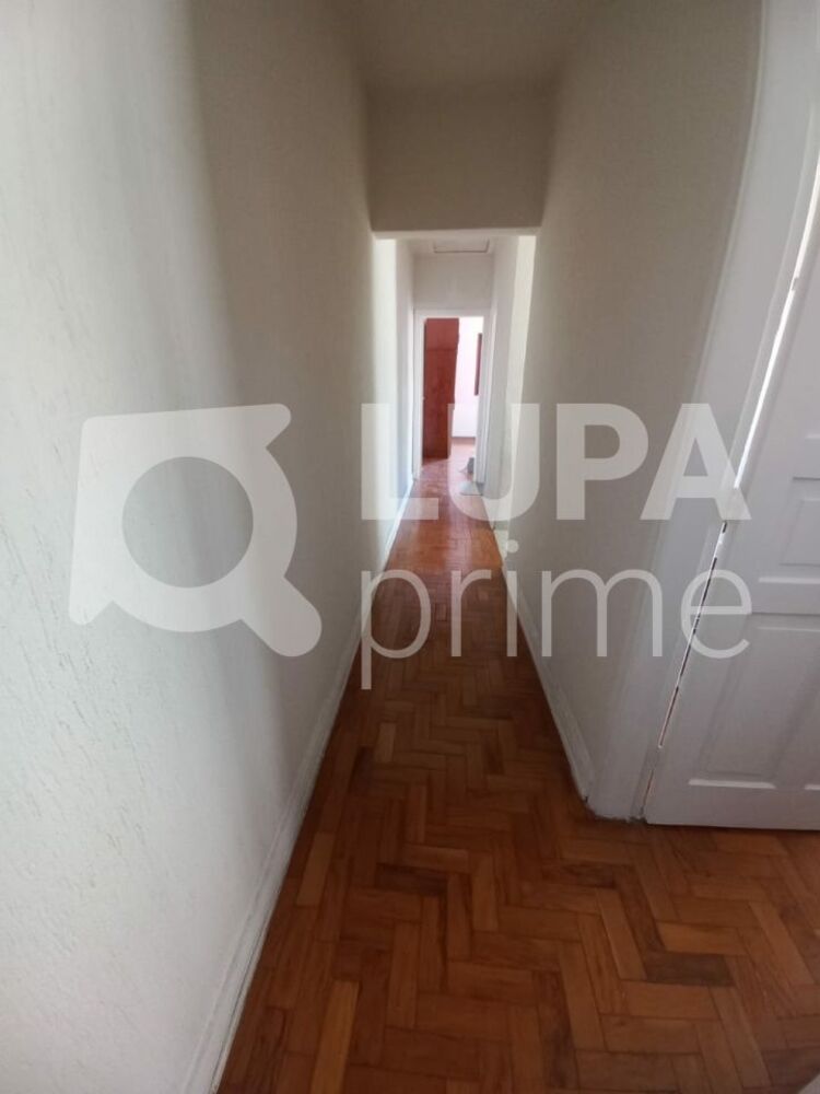 Casa à venda com 3 quartos, 260m² - Foto 6