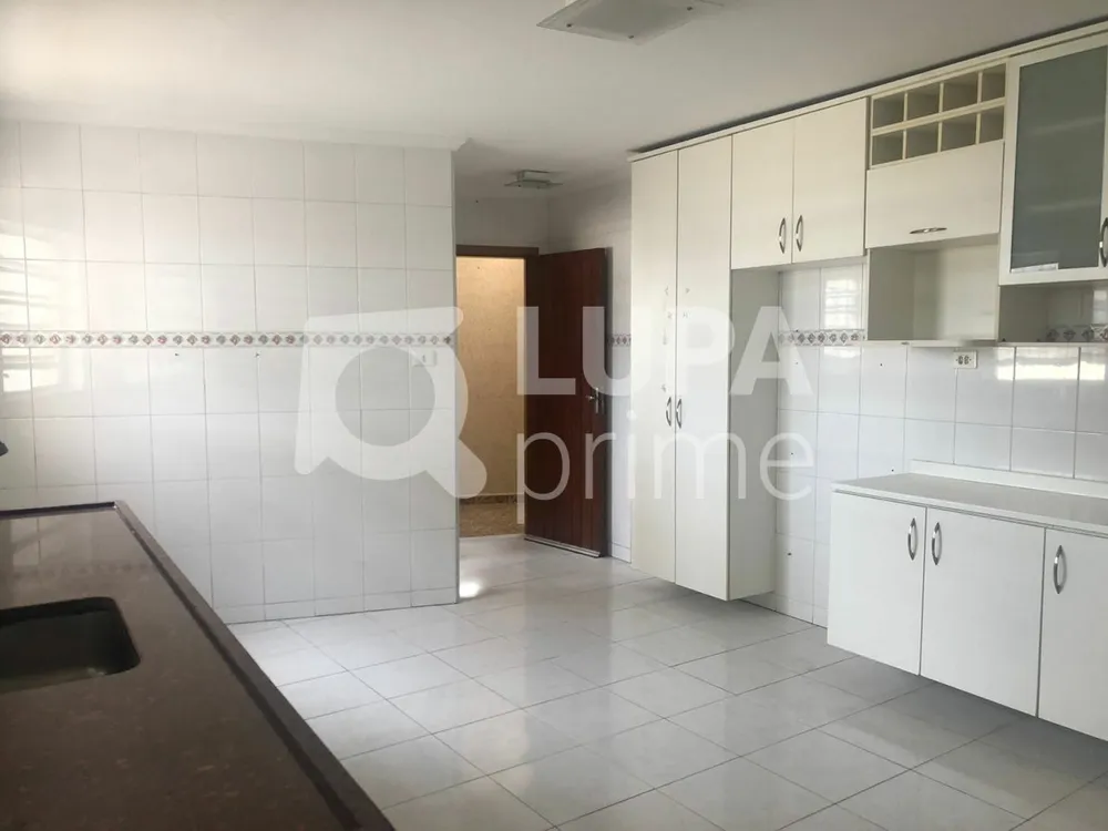 Casa, 3 quartos, 134 m² - Foto 1