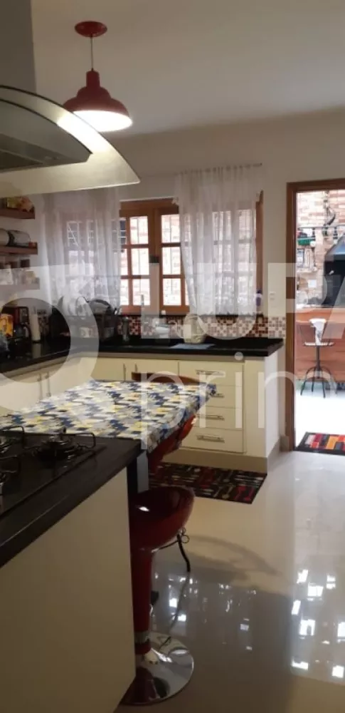 Casa à venda com 3 quartos, 145m² - Foto 3