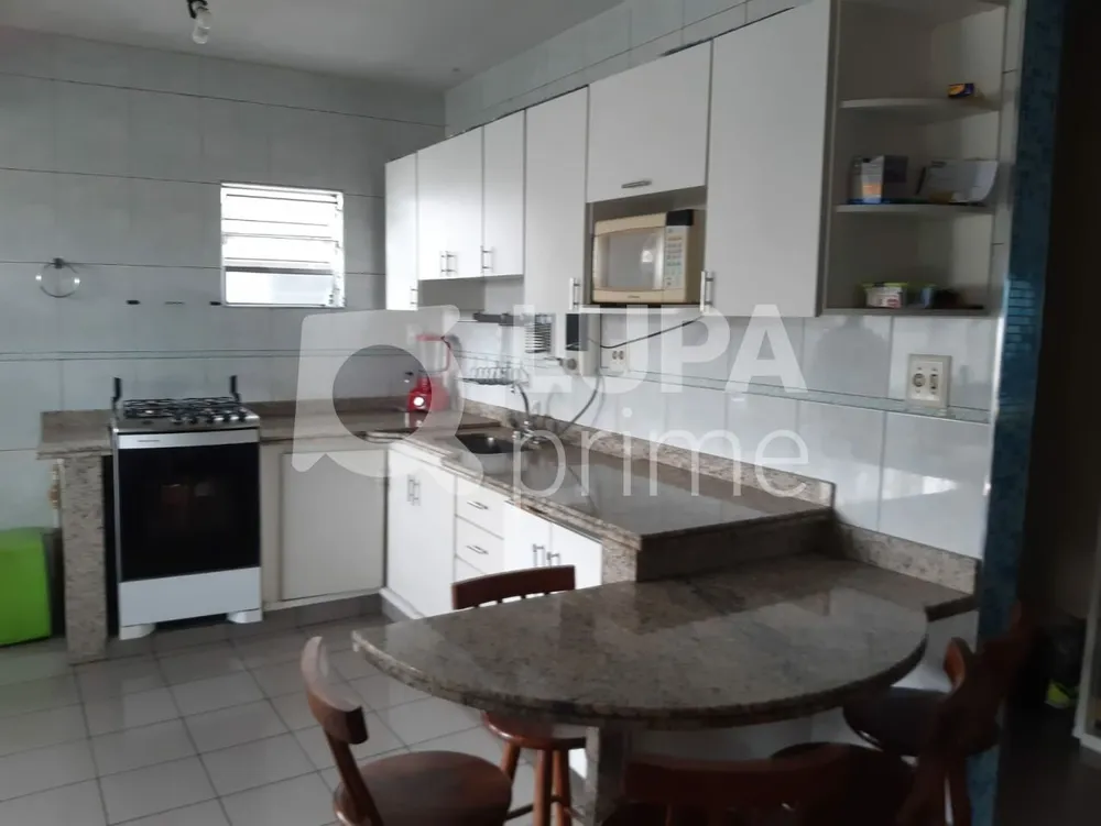 Casa, 4 quartos, 250 m² - Foto 1