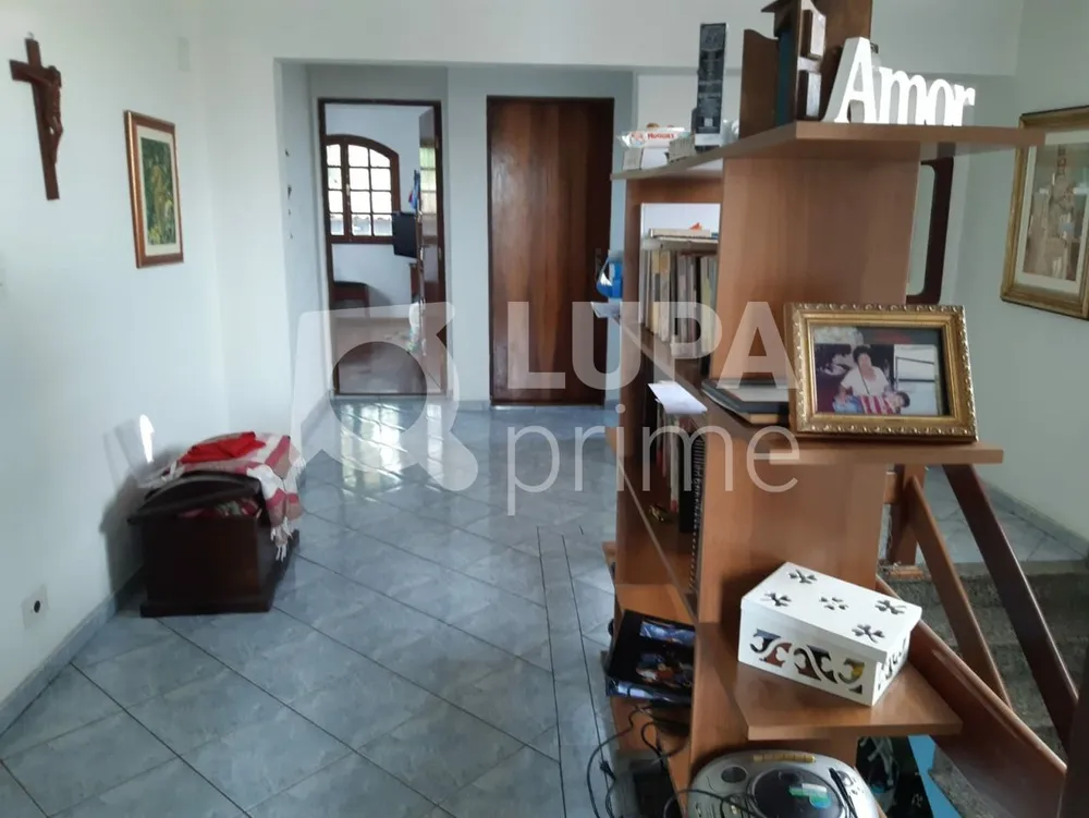 Casa, 4 quartos, 250 m² - Foto 4
