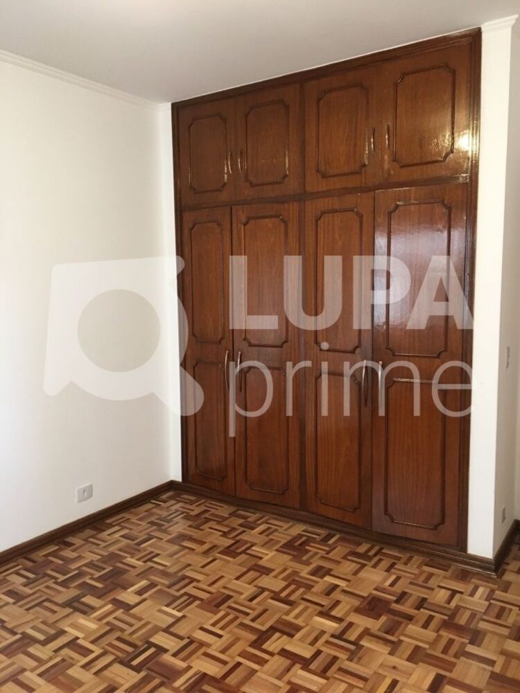 Casa, 3 quartos, 240 m² - Foto 32