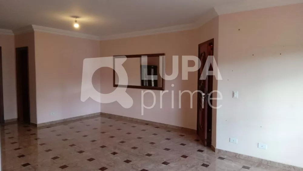 Apartamento à venda com 4 quartos, 147m² - Foto 2