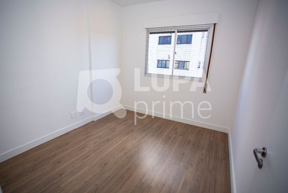 Apartamento à venda com 3 quartos, 94m² - Foto 10
