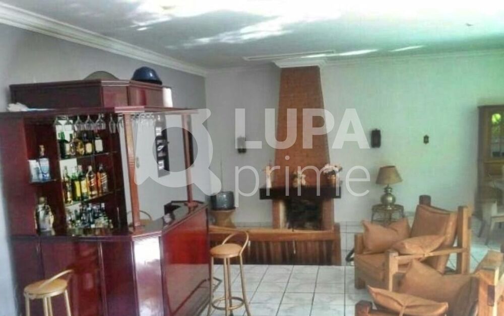 Casa, 4 quartos, 440 m² - Foto 1