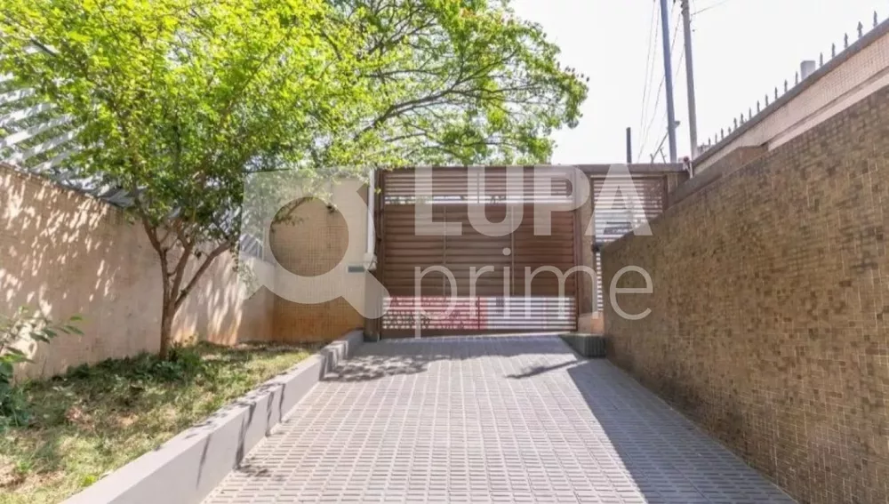 Casa à venda com 3 quartos, 279m² - Foto 2