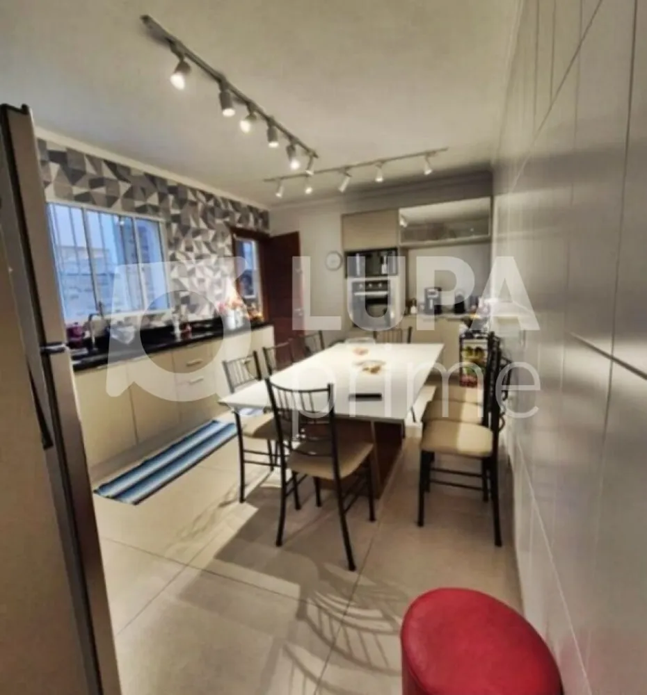 Casa, 3 quartos, 141 m² - Foto 6