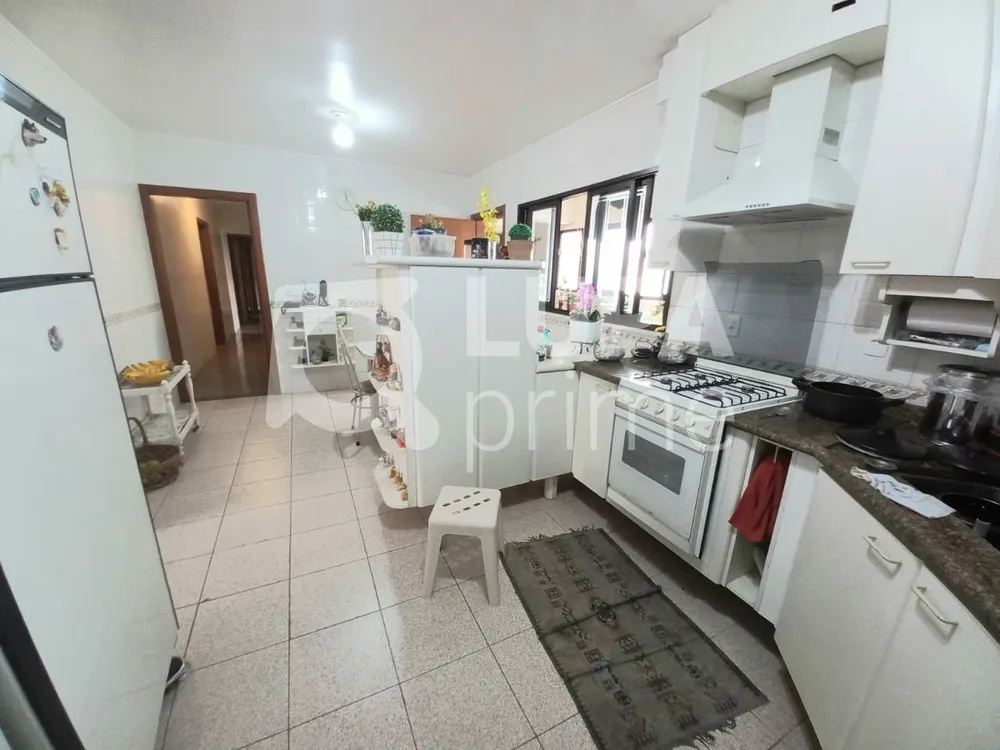 Apartamento, 4 quartos, 198 m² - Foto 5