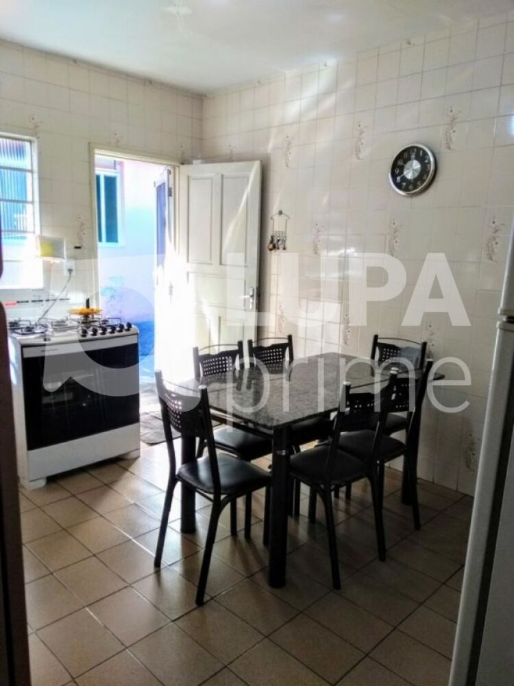 Casa, 7 quartos, 228 m² - Foto 2