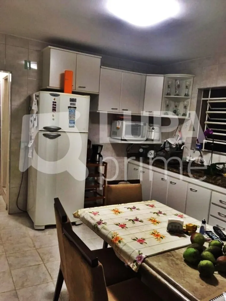 Casa, 7 quartos, 228 m² - Foto 1