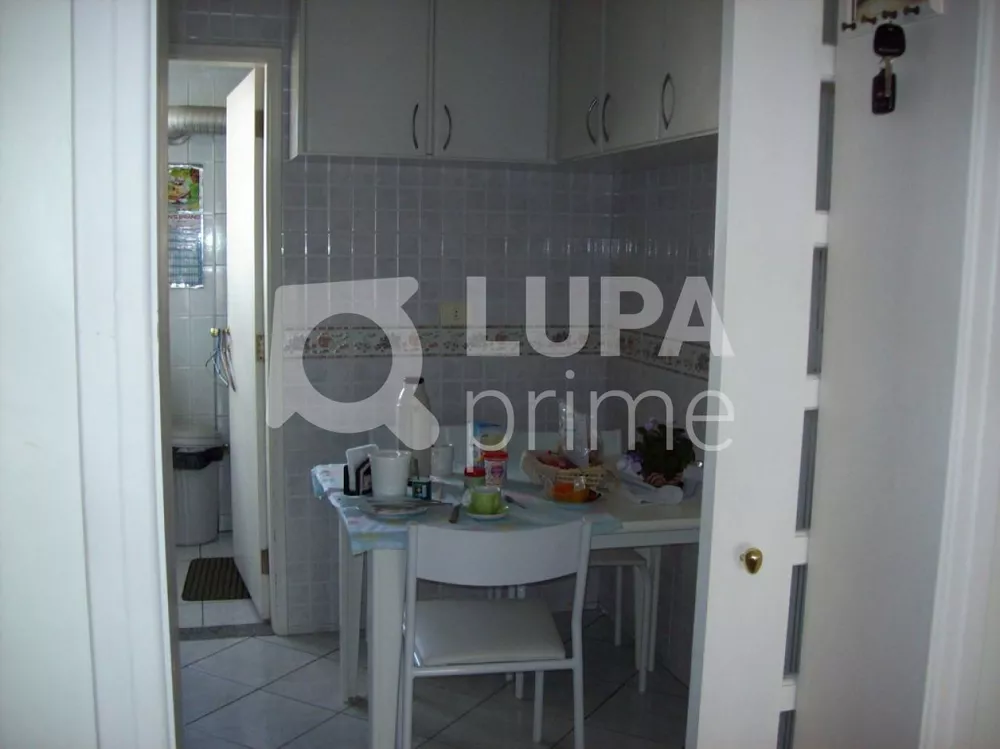 Apartamento à venda com 3 quartos, 120m² - Foto 2