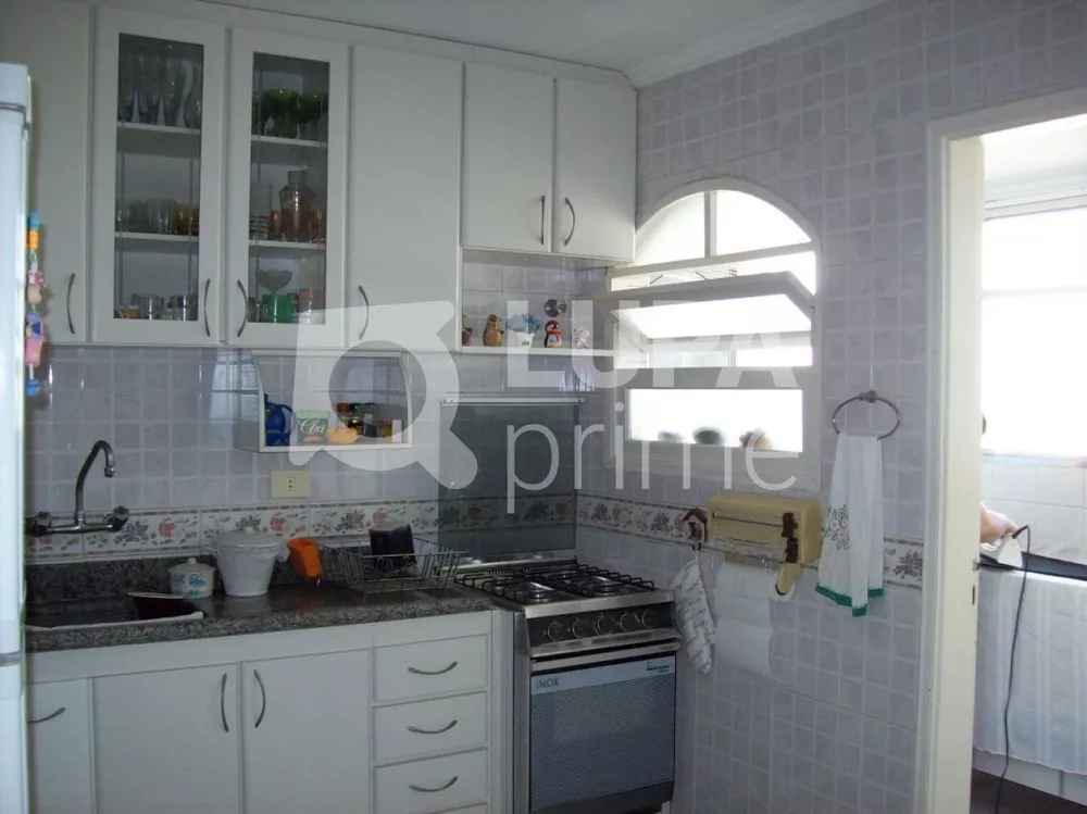 Apartamento à venda com 3 quartos, 120m² - Foto 1