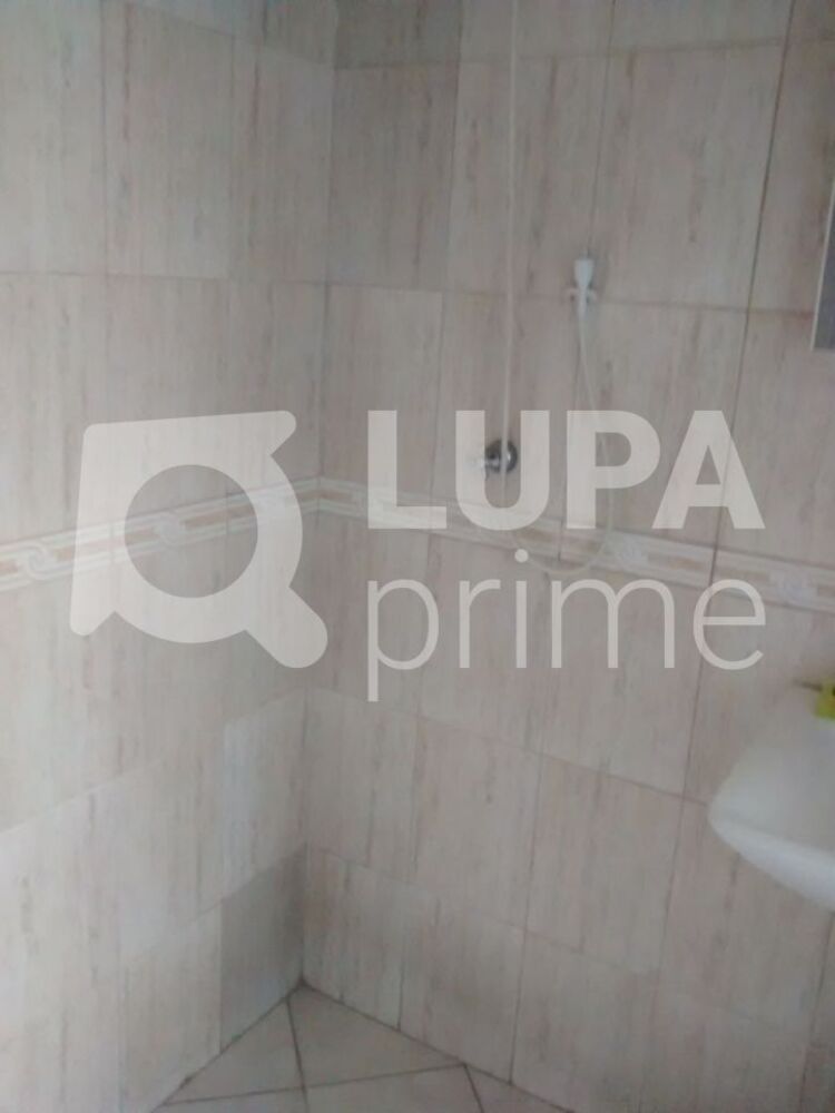Casa à venda com 4 quartos, 251m² - Foto 2