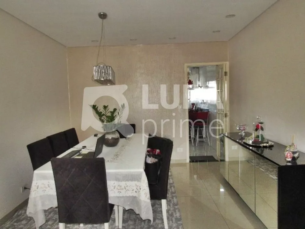 Apartamento à venda com 3 quartos, 140m² - Foto 2