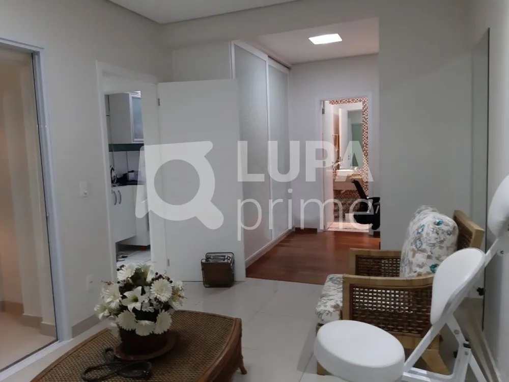 Casa, 3 quartos, 325 m² - Foto 1