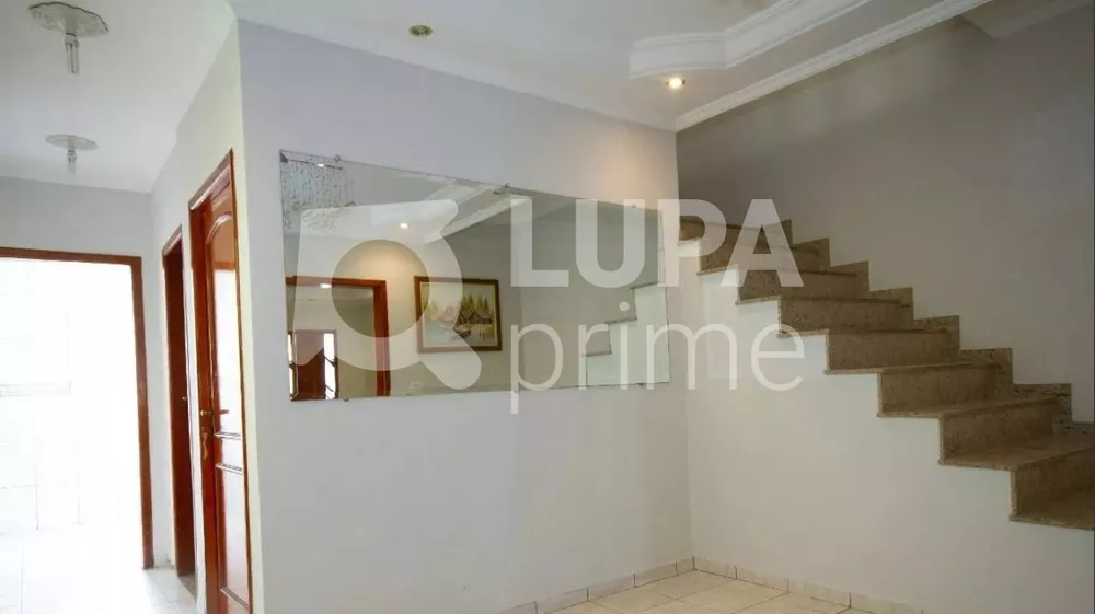 Casa à venda com 3 quartos, 411m² - Foto 2