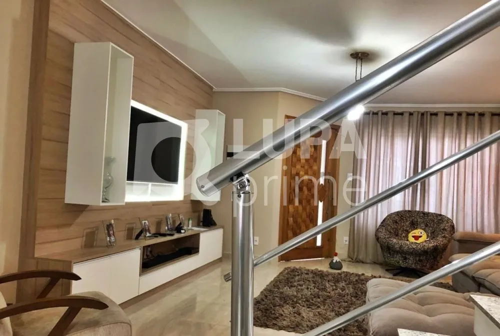 Casa, 3 quartos, 152 m² - Foto 1