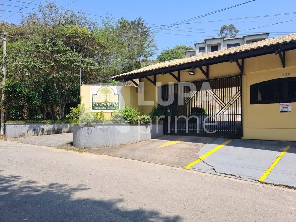 Casa à venda com 4 quartos, 490m² - Foto 2