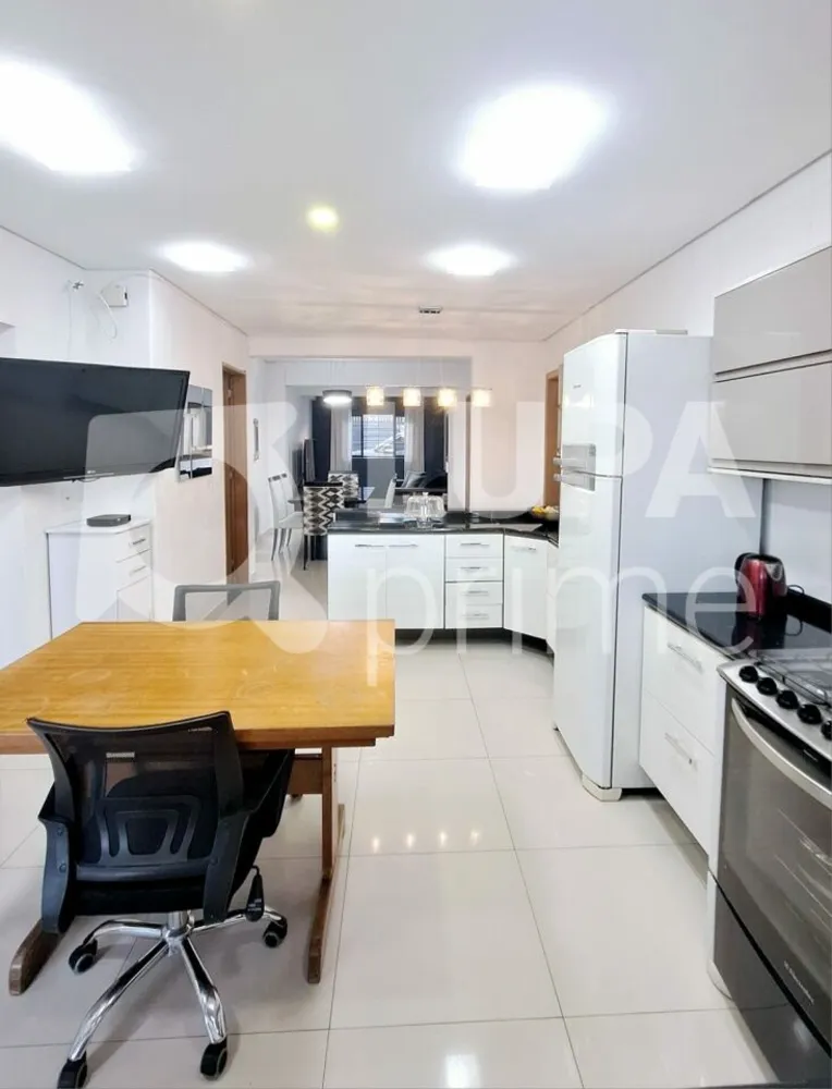 Casa, 3 quartos, 190 m² - Foto 2