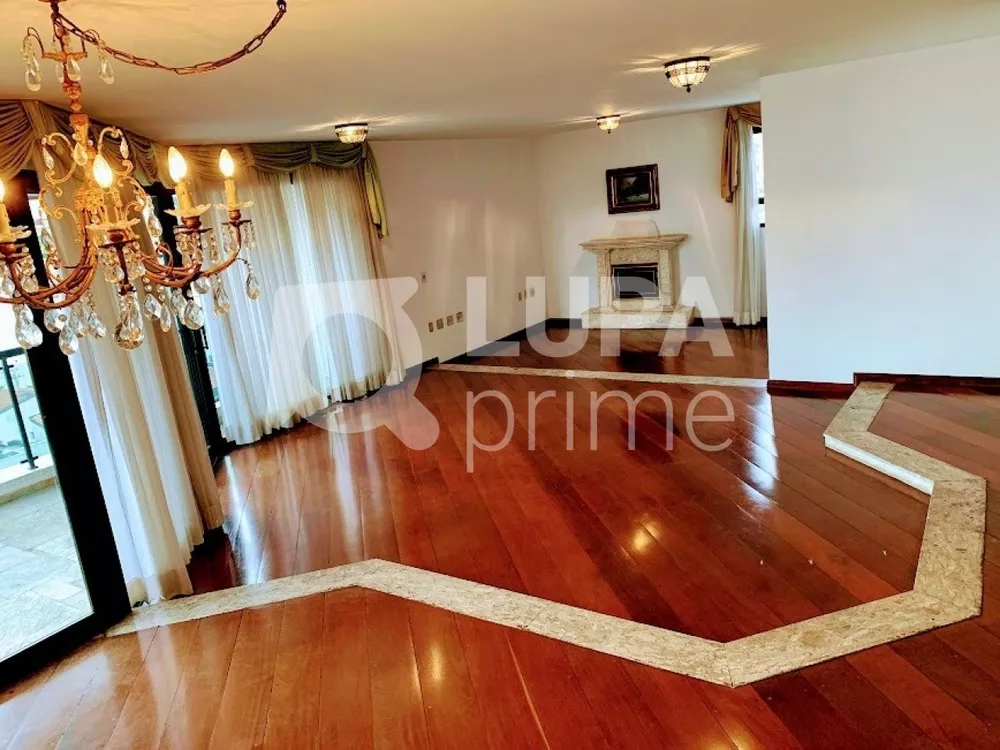 Apartamento para alugar com 4 quartos, 217m² - Foto 13