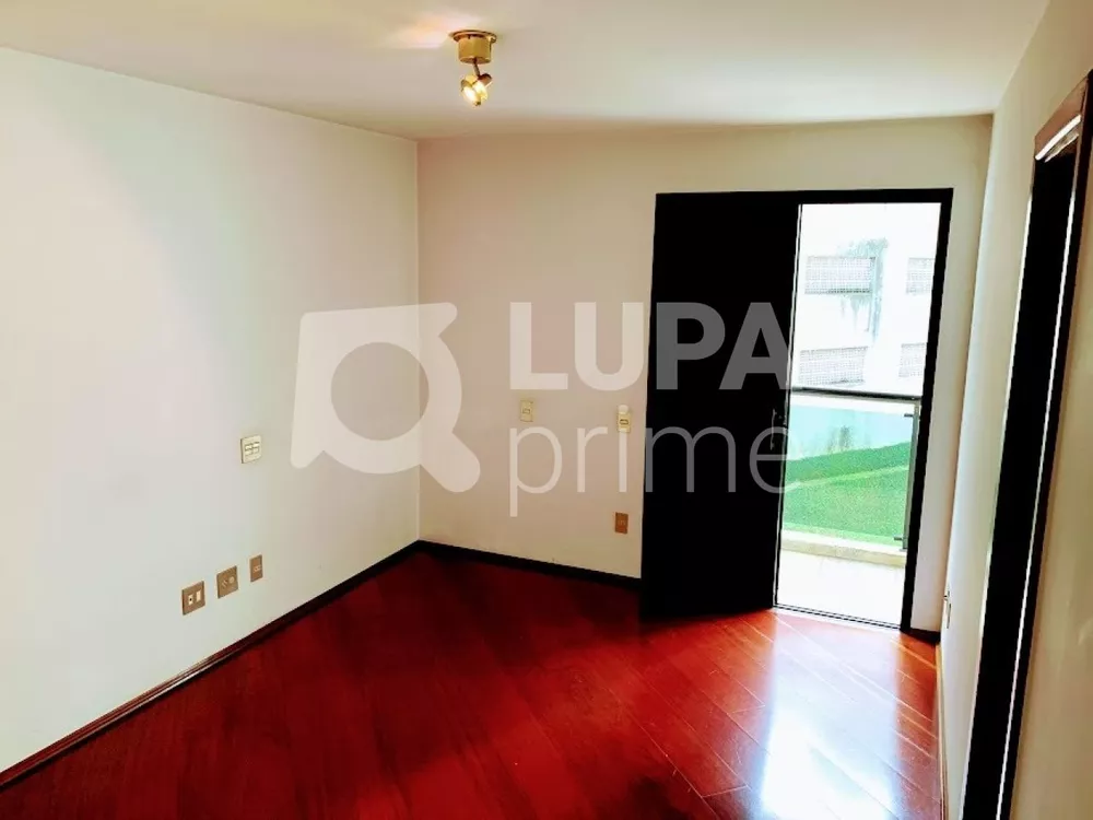 Apartamento para alugar com 4 quartos, 217m² - Foto 25