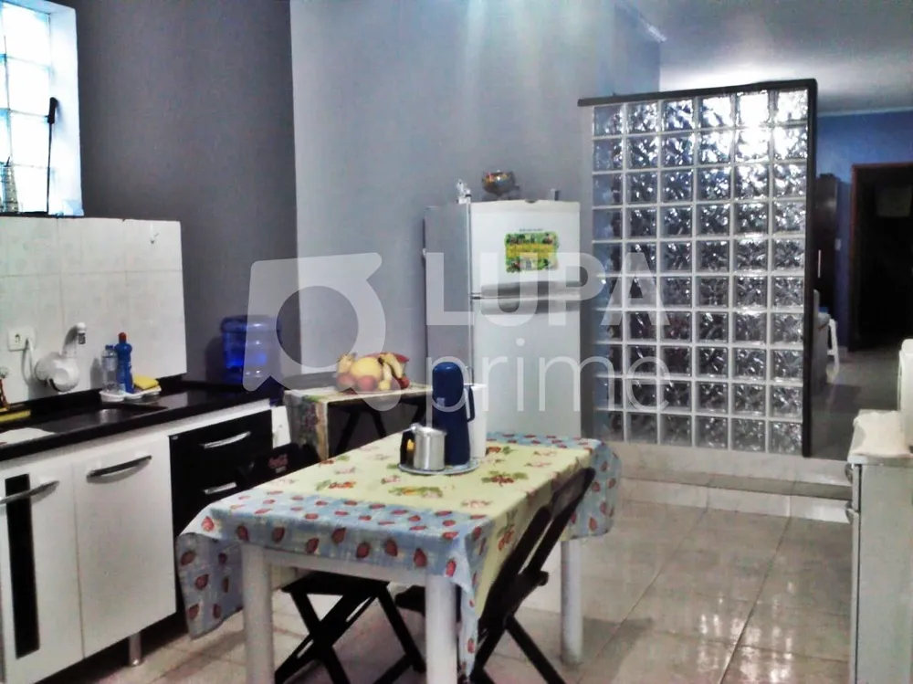 Casa, 3 quartos, 250 m² - Foto 6