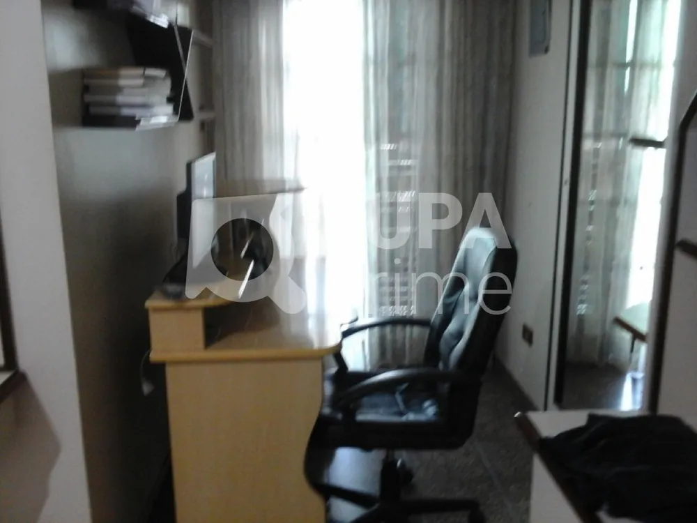 Casa, 3 quartos, 255 m² - Foto 1