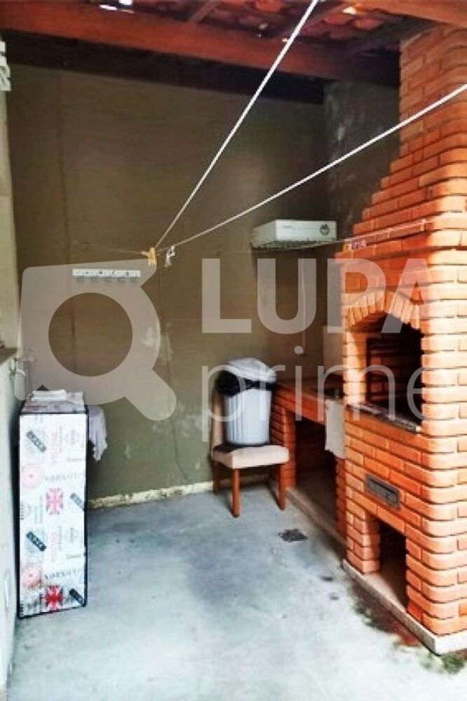 Casa à venda com 3 quartos, 137m² - Foto 4