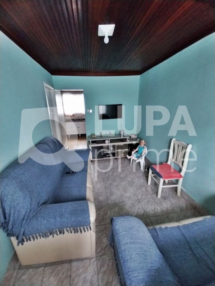 Casa, 3 quartos, 90 m² - Foto 1