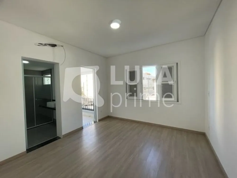 Casa, 4 quartos, 200 m² - Foto 11