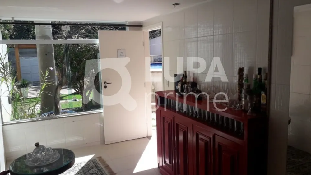 Casa, 3 quartos, 361 m² - Foto 10