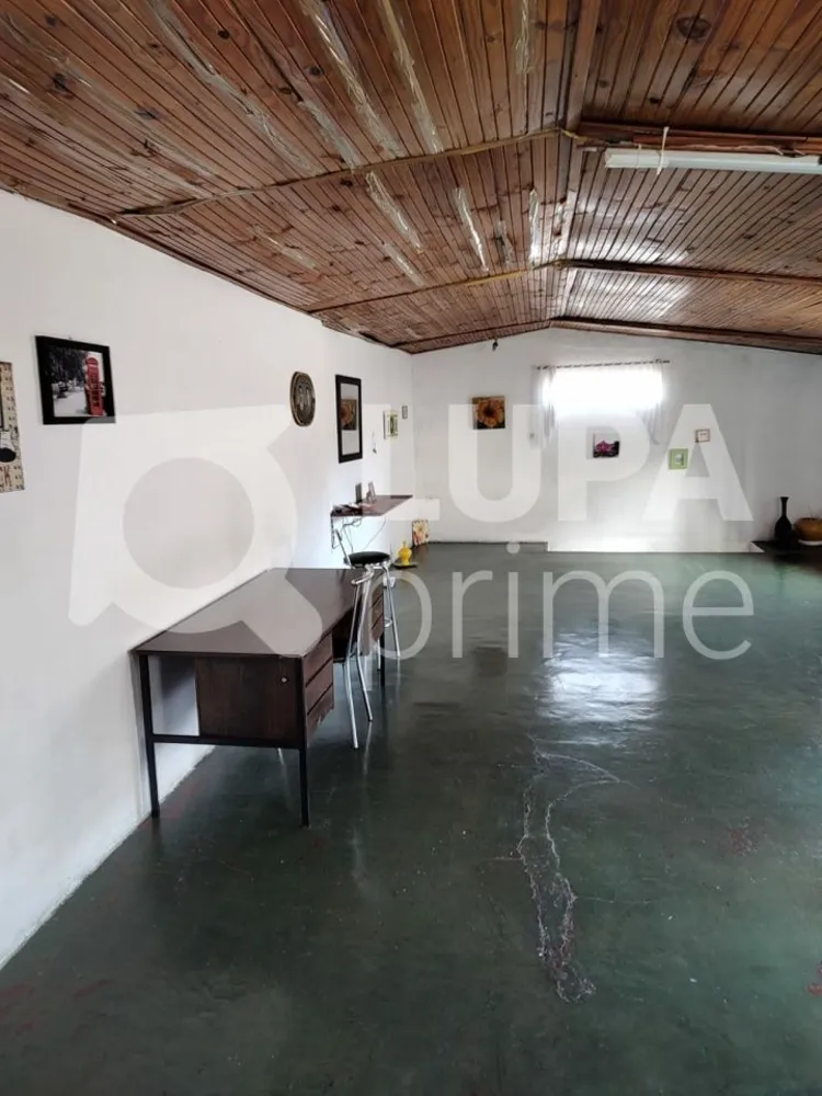 Casa, 3 quartos, 210 m² - Foto 2