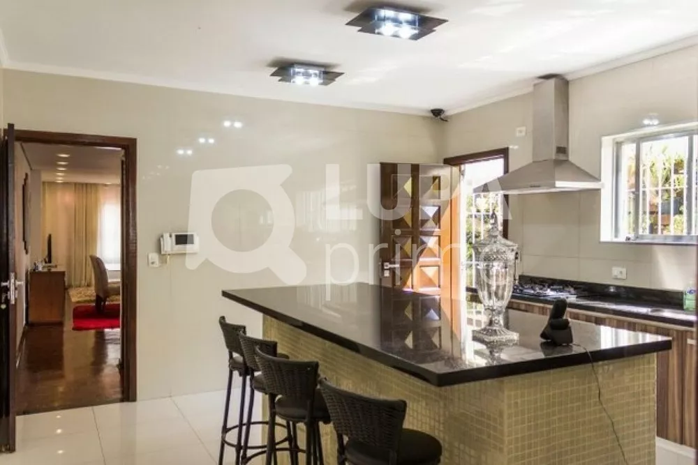 Casa à venda com 3 quartos, 580m² - Foto 2