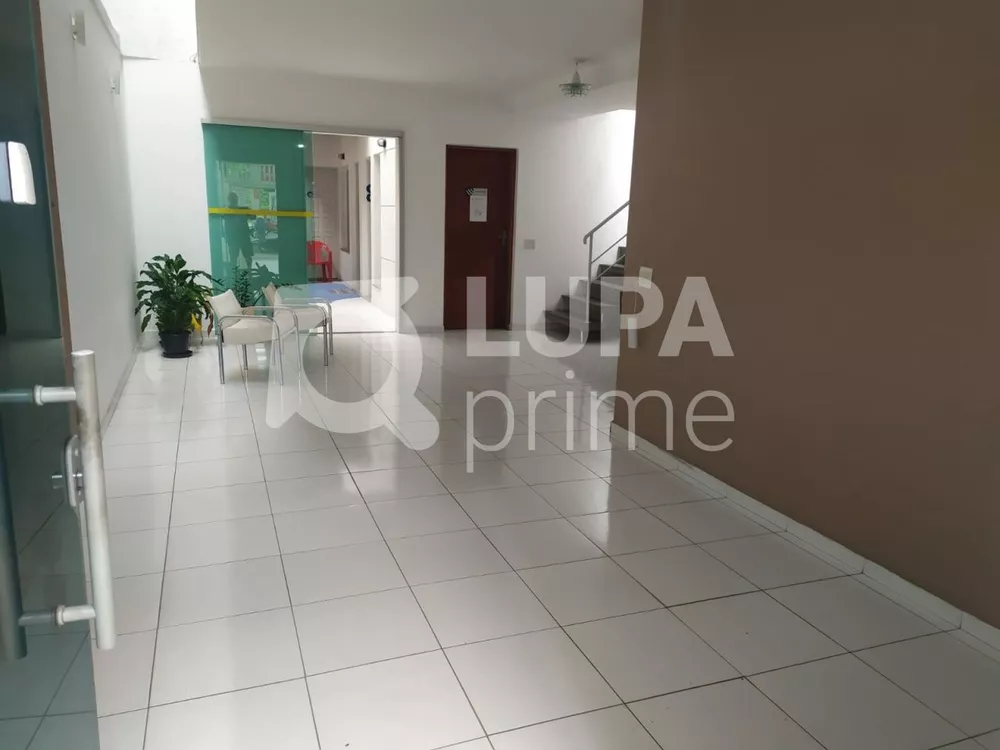 Casa Comercial à venda com 10 quartos, 250m² - Foto 1