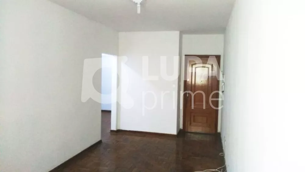 Apartamento à venda com 2 quartos, 85m² - Foto 1