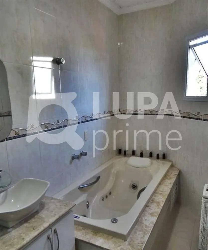 Casa, 4 quartos, 238 m² - Foto 11
