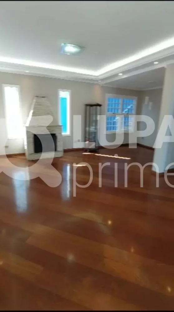 Casa de Condomínio à venda com 4 quartos, 250m² - Foto 3