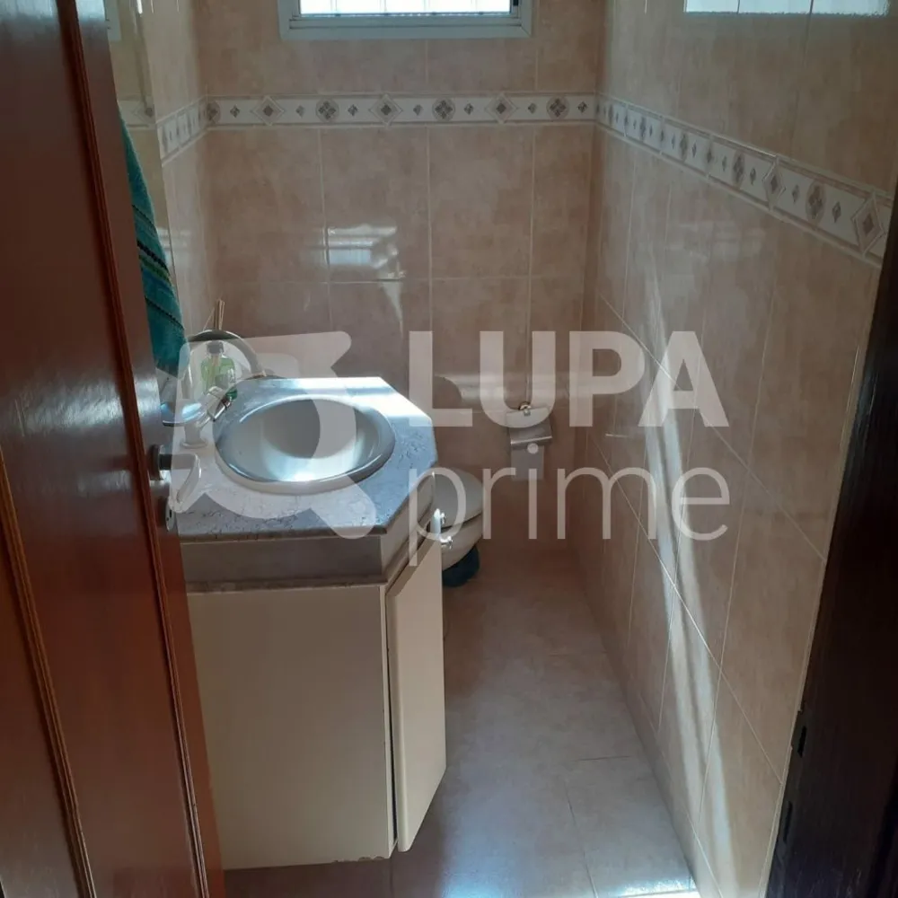 Casa, 4 quartos, 250 m² - Foto 11