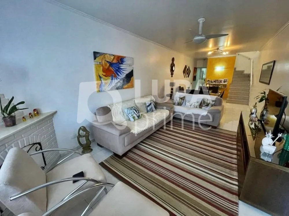 Casa, 3 quartos, 208 m² - Foto 2