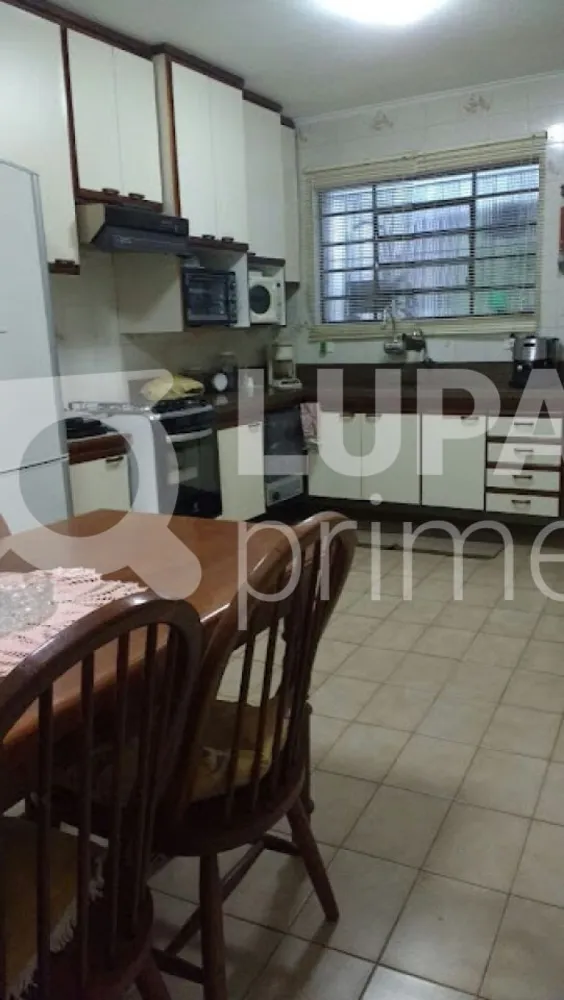 Casa, 3 quartos, 200 m² - Foto 1