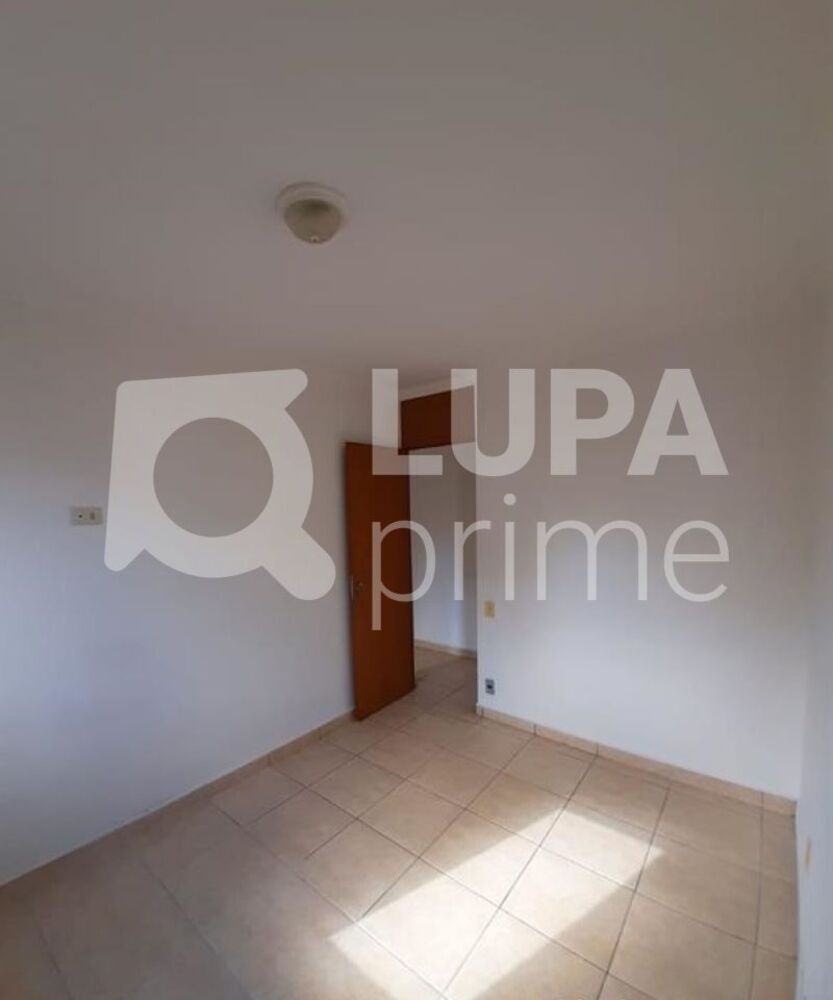 Apartamento à venda com 3 quartos, 64m² - Foto 4